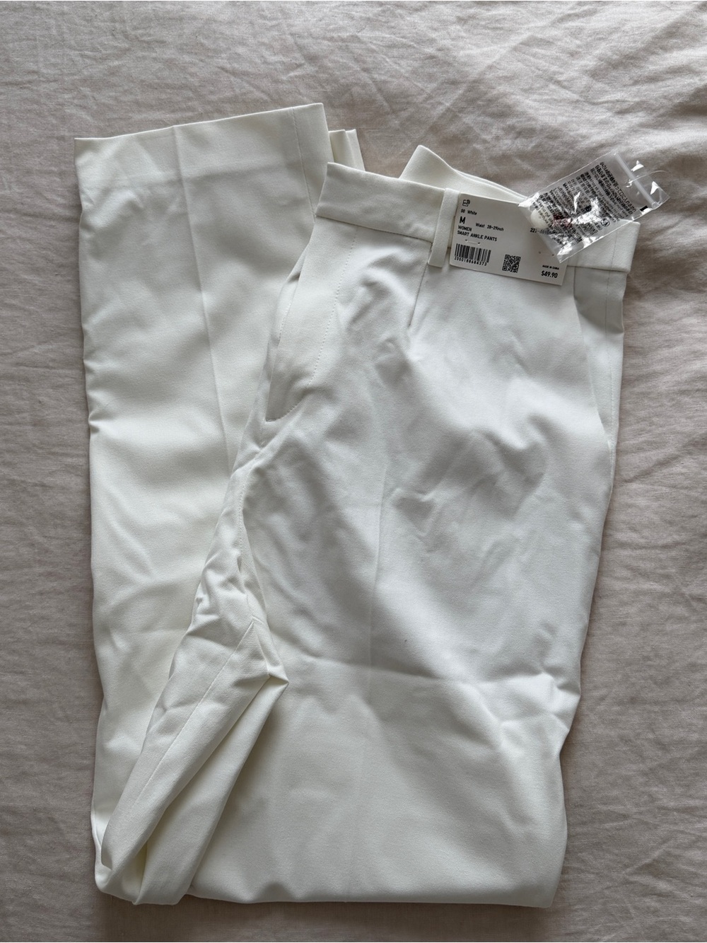 NWT Uniqlo White ankle tapered dress pants